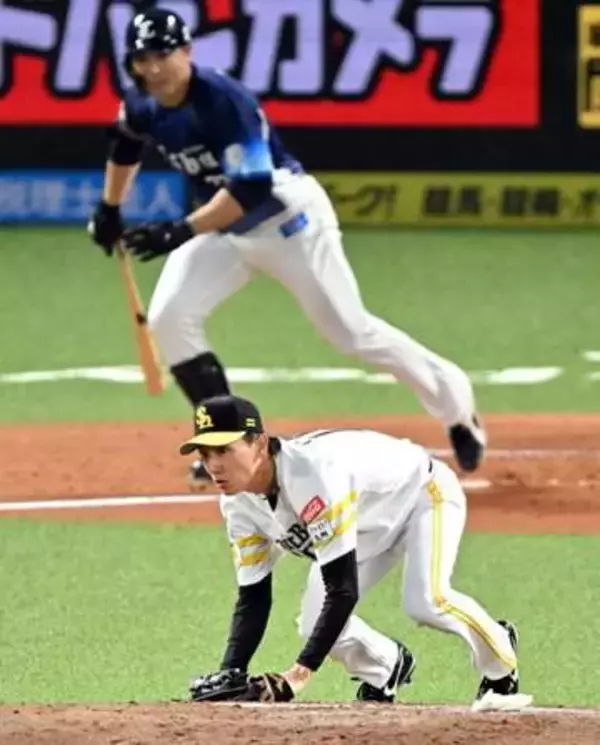 ソフトバンク大津亮介、好守連発で自ら救う　元内野手の血が騒いだ？　小久保監督はアピール期待「今は6番手なので…」