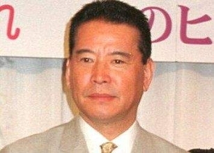 「え??…ビックリ」「マジに千昌夫さんですか?」79歳演歌歌手、最新姿に驚き「存じませんでした」「いつまでもお元気で」