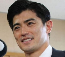 「谷口のTシャツ意外過ぎ」サッカー谷口彰悟の〝私服〟に騒然「奥様お洋服のこと口出ししないんだな」「調べました！」