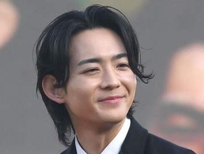 「竜星涼なんか顔変わった？」VIVANT出演俳優〝雰囲気ガラリ〟近影が話題「前髪とモミアゲと襟足が恋しい」「入念にお手入れしてるのかな〜ツヤツヤ」