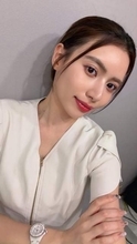 「いくらなんでも丸出しだろ」キワキワ下半身の社長兼モデル・藤渡小百合に「日本ですよ。服着た方良いです」「理解が追いつかない服装すぎて」