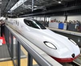 「これは誤解を招く」座席にカバン＆背もたれに上着〝新幹線〟車内写真に「満席の自由席なのに」「席に荷物置くな」現役アイドルが戸惑い＆理由を説明