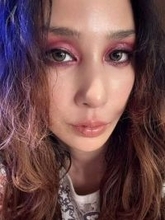 「すっぴんが一番…」再婚から3年…中島美嘉〝手首タトゥー〟チラリの最新ショットに「雰囲気が素敵やん」「絵になるねぇ」「素がキレイって羨ましい」と反響続々