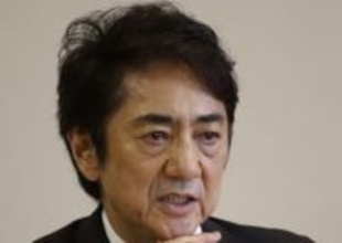 「2人いっぺんにどつくの面白い」市村正親が息子2人と美声披露「オタマトーンに寄せてるのなんで?」「篠原涼子似てる」と反響