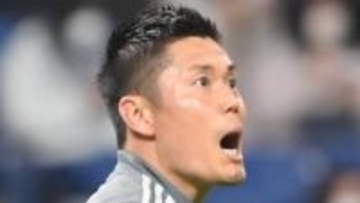 「羨ましい限り」ハーフ妻が〝顔出し〟 川島永嗣のヴェルサイユ家族ショットに反響「フランスにいるの?」「憧れの場所」