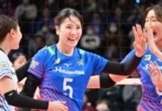「今日は絶対に決めたかった」中田久美監督から奮起を促された26歳アタッカーがスパイクに込めた意地【バレーボールSVリーグ女子・SAGA久光スプリングス】