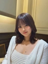 お腹チラリ、大胆ユニ姿で侍観戦の27歳タレント吉田恵美に「愛を感じます」「勝利の女神様」