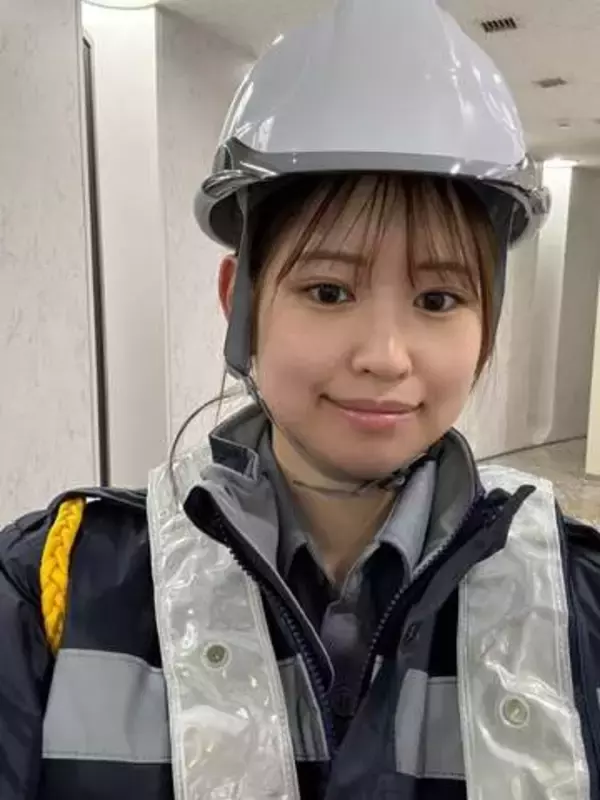 夜は警備員…兼業グラドル〝野外で…大胆〟ショット！「ヤバいっす」「やりすぎやぞ」桜木美貴にファン歓喜