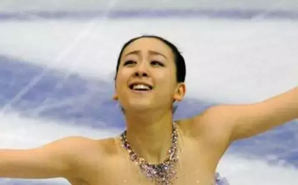 「真央ちゃんの側に居てくれるの安心」浅田真央さん〝突然の2ショット〟に「どれだけ皆が待ってたことか‼」「ええええ素敵」の声