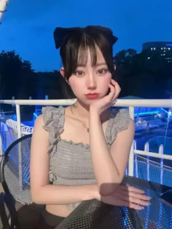 「完璧乙女」「全然現役いける」20歳本望あやか「高校6年生」ショット