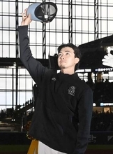 「そんな選手になれるとは」ソフトバンク上沢直之が史上23人目の12球団勝利　古巣に7回2失点で絶叫　日本ハム時代から進化した決め球