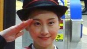 「衣装準備してやれよ」元日婚から2年…〝雰囲気ガラリ〟松井玲奈〝生放送ショット〟に反響「すごい」「どんどん」