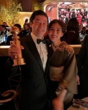 「いっぺんにファンになった」世界的俳優と18歳差婚から4年〝イメージ激変〟手作り衣装姿の中田クルミに驚き「えー!!すごー!!」「イカしてる」