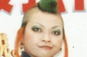 副業はスナックのママ…エンタでブレイク49歳まちゃまちゃ〝激変〟「目がパッチリ」「今のスタイルもカッコいい」「パワフル」