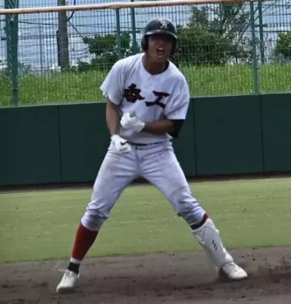 ノーサインで6得点ビッグイニング　香椎工が1点差逃げ切り5年ぶり4回戦【高校野球福岡大会】