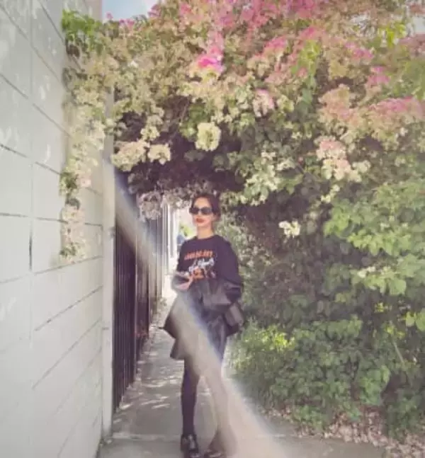 〝タメ口キャラ〟ブレイクから13年...〝激変〟整形公表の水沢アリー最新ショットに反響続々「顔ちっさすぎるるるるる」「結構好きな顔立ち」の声