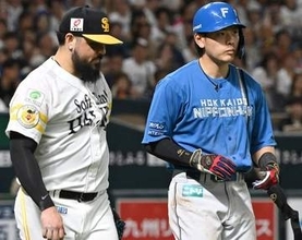 ソフトバンクのオスナが危険球退場　日本ハム野村佑希に勝ち越し死球与える