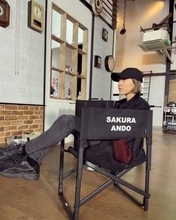 「へーーー!」「知らなかった」総理大臣の曽孫…〝華麗なる一家〟著名な姉とレア2ショットの安藤サクラに反響「あら、お姉ちゃんと～!」「高級感あふれる映画館」