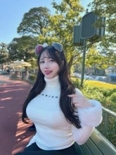 「この横線は完璧なムチムチ度の証拠やん」チラ見せピタピタTシャツ〝みんなのおねえさん〟ちゆうに反響「大きい人にしかできんやつっすね」「あのラインがちょっと可愛いよね」の声