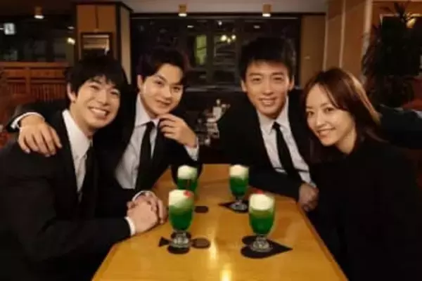 「ファッションが平成」井上真央＆瀬戸康史〝平成の学生2ショット〟に反響「違和感無さ過ぎ」「まじで平成の大学生」