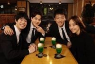 「ファッションが平成」井上真央＆瀬戸康史〝平成の学生2ショット〟に反響「違和感無さ過ぎ」「まじで平成の大学生」