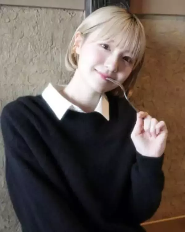 「ぎゃー!!!!!!!」「遂に」黒ウェディングドレスで〝同期婚〟糸原美波の夫婦ショットに反響