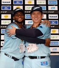 西武が対戦6試合目でついに…　天敵・毛利海大の攻略に成功　初回先制2ランで2桁アーチ到達のカナリオ「勇気を与えられた」