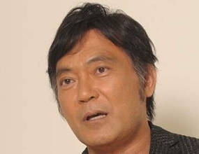「髪型のせいなのか…」名バイプレーヤー・渡辺いっけい〝雰囲気一変〟姿が話題「渋くて良い」「全く老けないことに驚き！」「ファンになり25年を迎えました」
