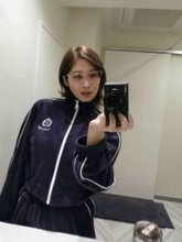 「軽く逆三角形になって来たね」〝三十路グラドル〟高橋凛の鏡越し〝キレッキレ〟ショットに反響続々「継続は力なり」