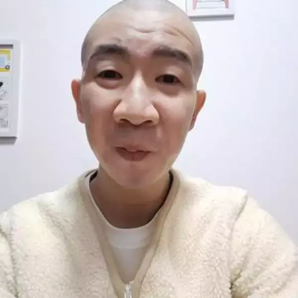 「ガリガリがさらにガリガリ…やばい」－7キロ、ひょうろく〝激変〟姿に衝撃「どの角度から見ても焦点が合ってない」