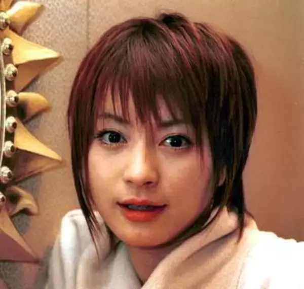 「ママさんそっくり」新山千春の娘、新山もあ〝20歳の誕生日ショット〟に注目「お嬢様がたくましくチャーミングに…」