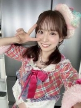 「家でもそのTシャツはヲタ活すぎ」AKB48総監督の倉野尾成美〝M-1推しT〟姿に「なぜそれ!?」「ご親族の方ですか？」