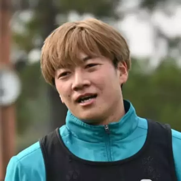 「2桁得点、得点王も狙いたい」　J1アビスパ福岡の碓井聖生、新背番号「7」で誓うゴール量産　前任者への打診の返答は…？