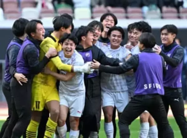決勝は神村学園―鹿島学園　どちらも激闘制し初の進出　鹿児島勢21大会ぶりVか、茨城勢45大会ぶり頂点か【全国高校サッカー】