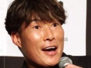 「合成やなかった」超人・糸井嘉男の肩幅は〝クランキー〟何個分？「さすが糸井さん」「ロ、ロッテのCM？」