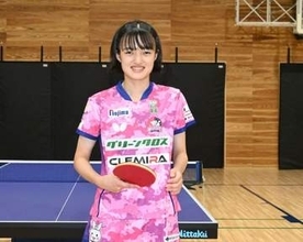 早田ひな以来、10年ぶりの全国女王に「びっくりした」卓球女子シングルスで急成長中　希望が丘高の18歳がTリーグでも奮闘