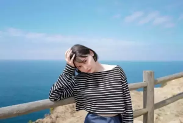 電撃婚から1年…玉城ティナ〝背中がら空き〟ドレスに「ドレスも表情も…」「お月様みたい」