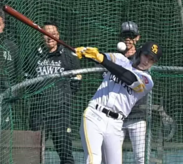 「僕と達じゃ弱かった…」ソフトバンク周東佑京、柳町達とのランチ特打も柵越え苦戦　3月WBCへは順調アピール