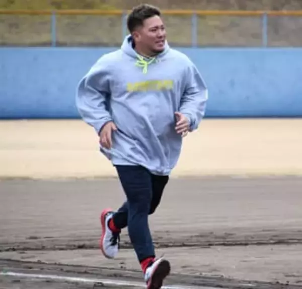 ソフトバンク山川穂高、合同自主トレを打ち上げ　「1月、2月ぐらいまでは自分の体をしっかり追い込める」