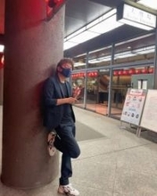 実家は20LLLDDDKKK＆ヘリポート付き、お年玉は100万円、両親は超有名俳優…43歳俳優・仁科克基〝雰囲気一変〟姿に「男前です」「素敵」の声