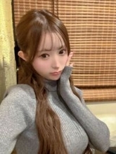 17歳で出産、体重38キロ…23歳モデル〝ビックリ〟ショットに反響「限界突破してる」「レベチ過ぎる」「やぱデコルテだな」の声