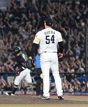 ソフトバンク・オスナが痛恨…　ロッテ・ソトに同点弾浴び天仰ぐ　松本裕樹、杉山一樹の「方程式」はベンチ外