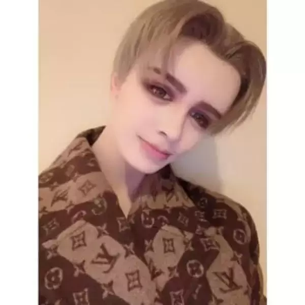 「会った♡」Mattが38歳人気女優と2S！〝密着ドアップ〟プライベート写真に「かなり小顔」「素晴らしい人に愛されて羨ましい」の声