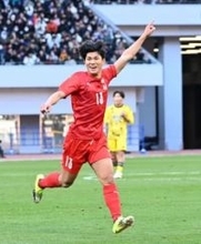 6万人超の大観衆！　満員の国立で神村学園が悲願の初優勝　鹿児島県勢は21大会ぶり　史上6校目の夏冬2冠を達成【全国高校サッカー選手権】