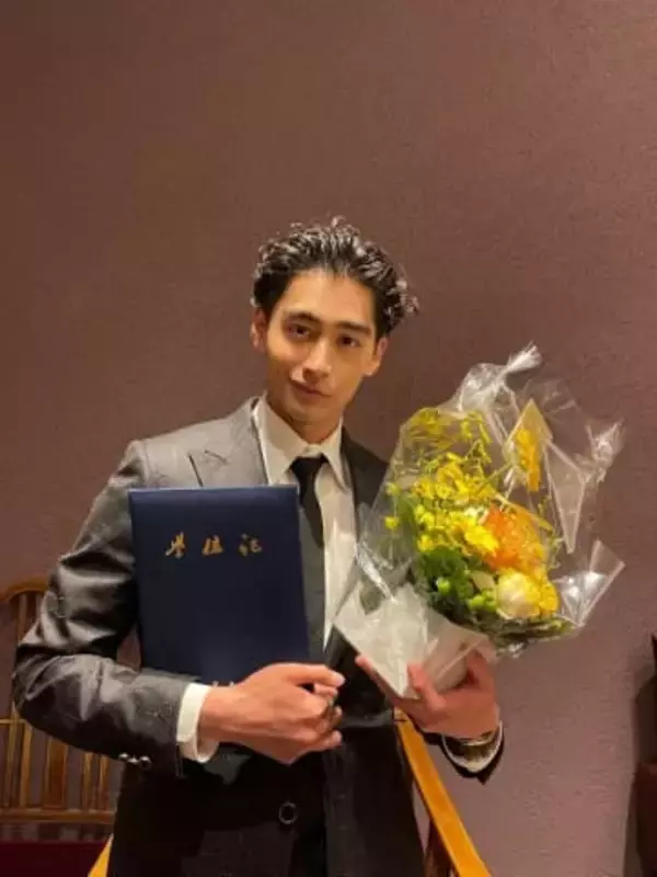 慶應大卒アナ「実は…中学校からの同級生なんです！」劇的再会2ショットのお相手にSNS仰天「ええぇー！」「ビックリ」正体は朝ドラ俳優・濱尾ノリタカ