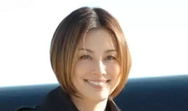 「痩せすぎ…もっと食べて」米倉涼子〝吹っ切れ〟大胆ドレス姿に意見様々「圧倒されました」「顔つきが穏やかに」