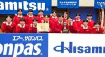 1セットも失わず10連覇！昨年「九州2冠」に完勝、エース忠願寺莉桜だけじゃない…多士済々の東九州龍谷【全九州選抜高校バレー】