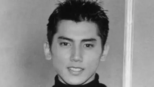 「そっくり…」父は大ブレイクした元アイドル、祖母は万人に愛された女優、母も…28歳モデルUTAの近影に「さすが遺伝受け継いでる」「だんだん…」の声