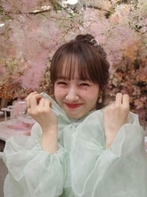 「凄すぎて…」1年前に電撃婚、3歳下Jリーガーと〝超豪華結婚式2ショット〟披露の33歳モデル前田希美に「お姫さまみたい」「見惚れる」「オーラ満載」反響続出