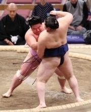 「だいぶ慣れてきました」新十両の日向丸が関取初白星【大相撲九州場所】